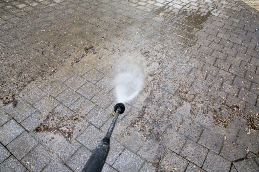 Cleaning Driveways in Dublin